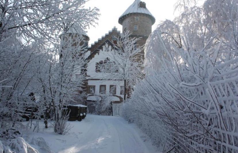 Luxus Appartement Im Schloss Fockelberg Exterior photo