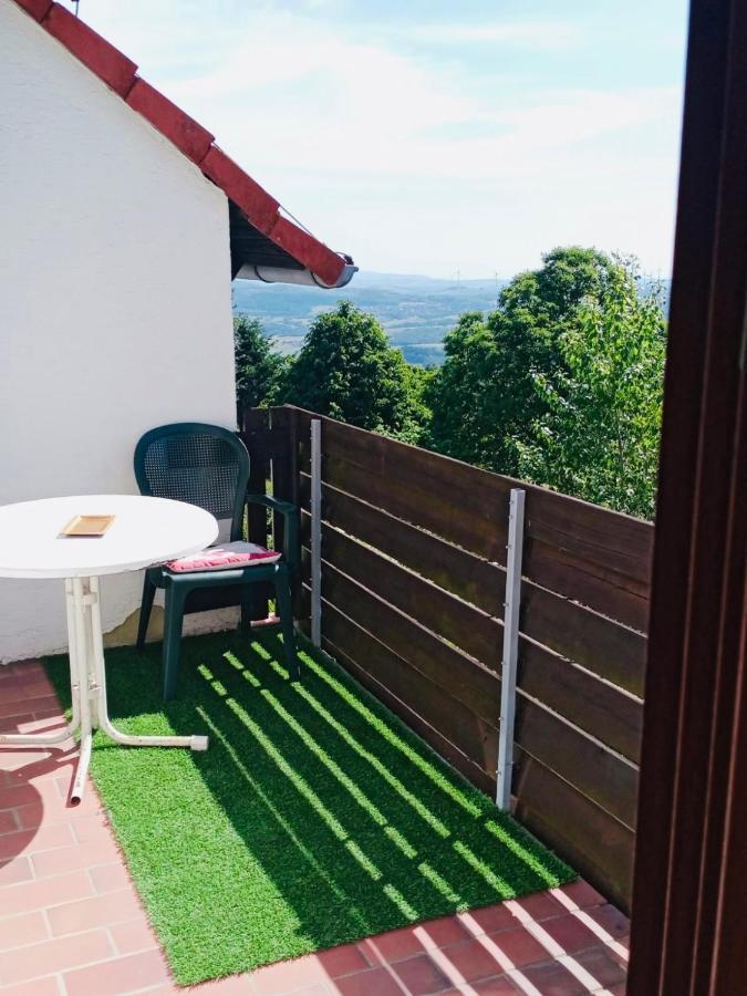 Luxus Appartement Im Schloss Fockelberg Exterior photo